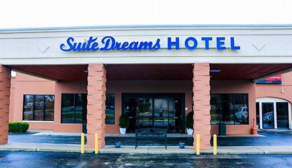 Suite Dreams Hotel image 10