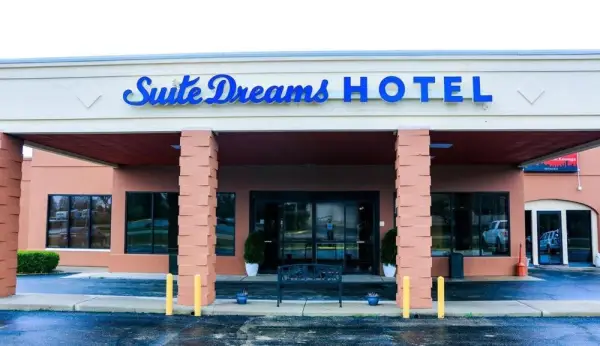 Suite Dreams Hotel 10